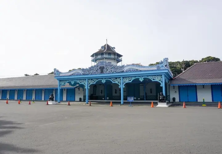 Суракарта: OYO 338 Guest House Omah Manahan Syariah