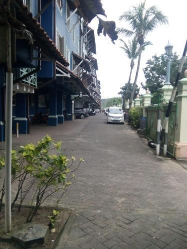 Тангеранг: Kondominium Golf Karawaci