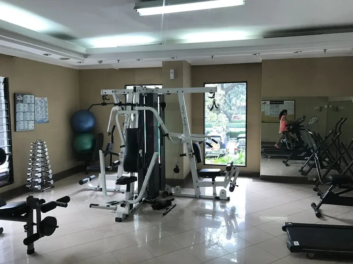 Тангеранг: Kondominium Golf Karawaci