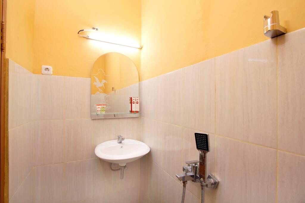 Депок: OYO 347 Bayang Brothers Guest House