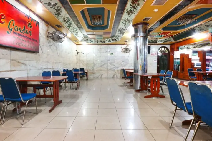 Медан: Lee Garden Hotel