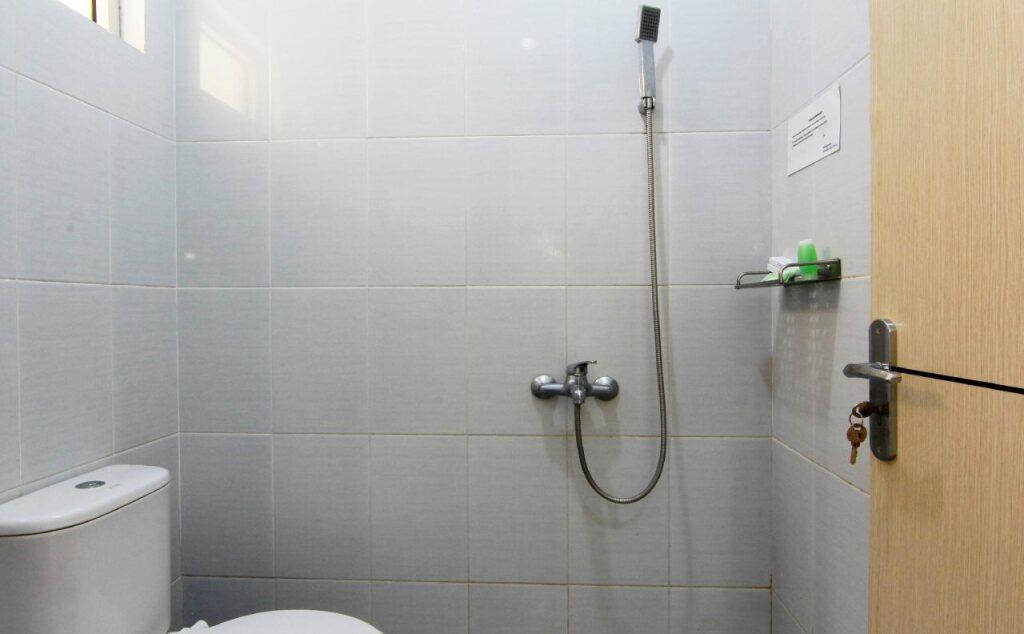 Депок: Masrilink's Guest House