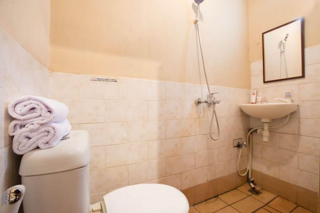 Тангеранг: OYO 298 Gemilang Guesthouse