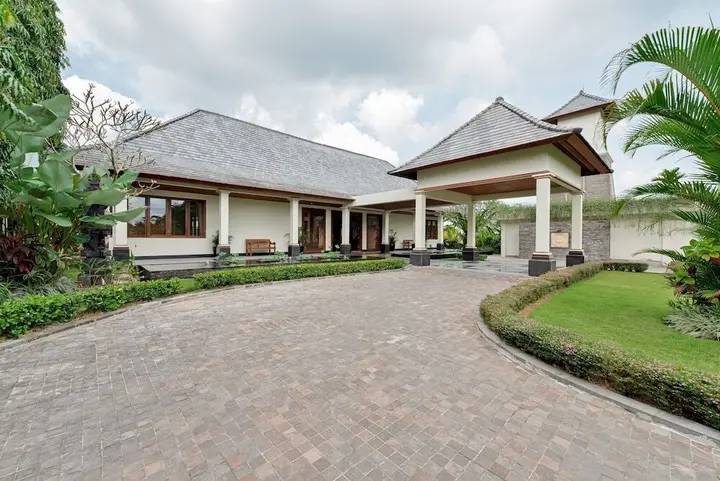 Тегаллаланг: The Malabar House