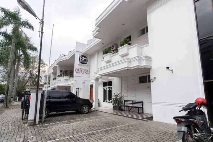 Медан: OYO 339 Mojopahit Residence