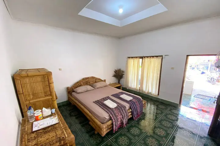 Jerowaru: Duyung Rooms and Resto