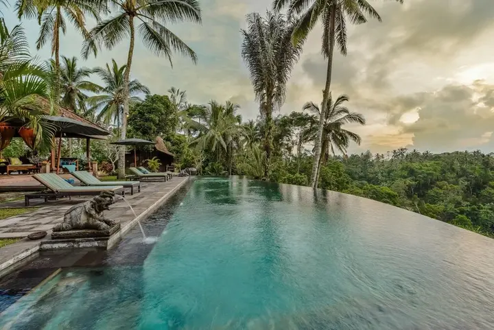 Паянган: Villa Bodhi