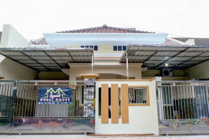 Маланг: OYO 314 Emas 23 Guest House Syariah