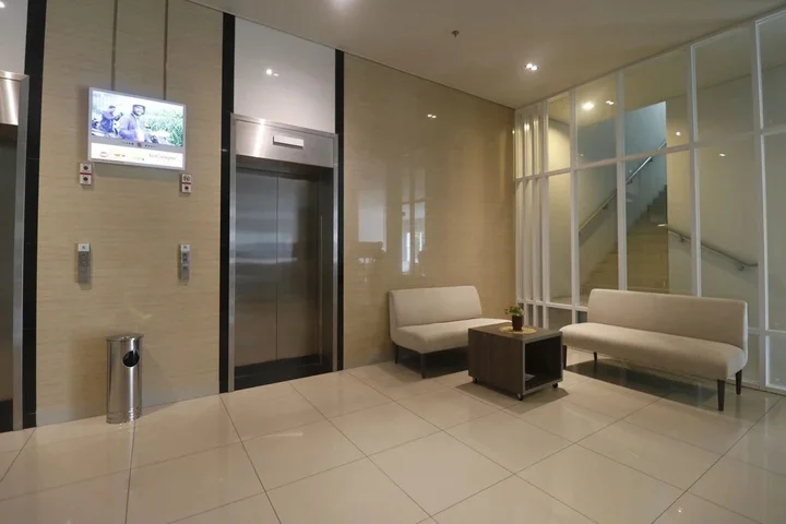 Legok: RedDoorz Apartment near Summarecon Mall Serpong
