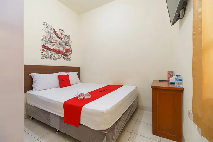 Джакарта: RedDoorz @ Tanjung Duren