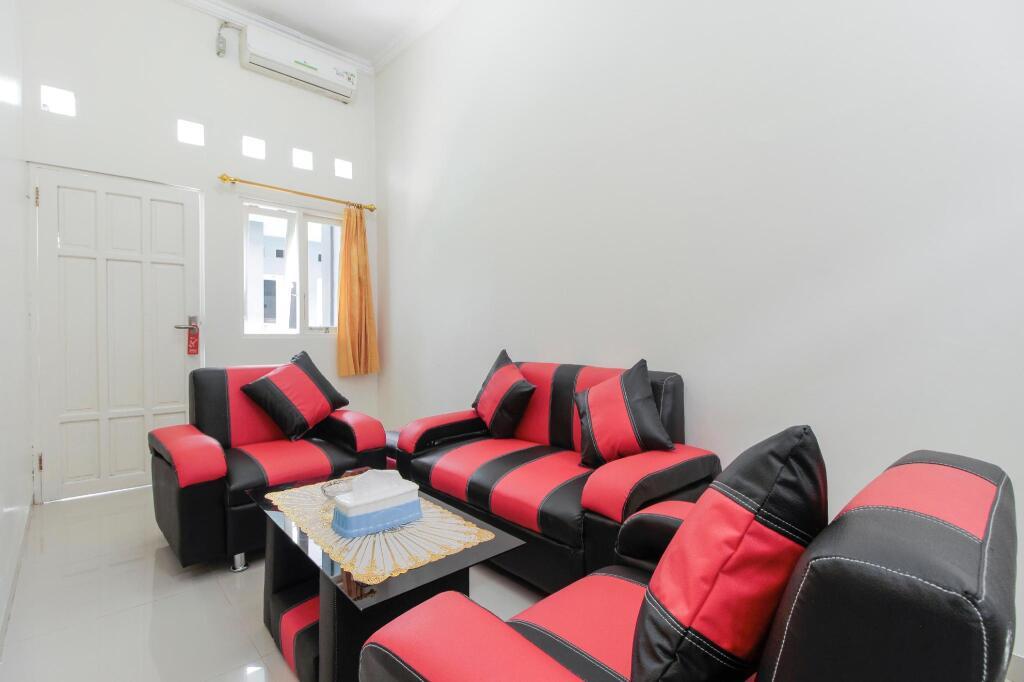 Палангкарая: RedDoorz near Universitas Palangkaraya