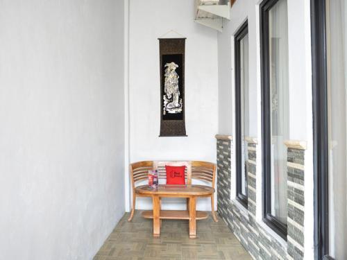 Сизаруа: RedDoorz @ Tugu Puncak Bogor