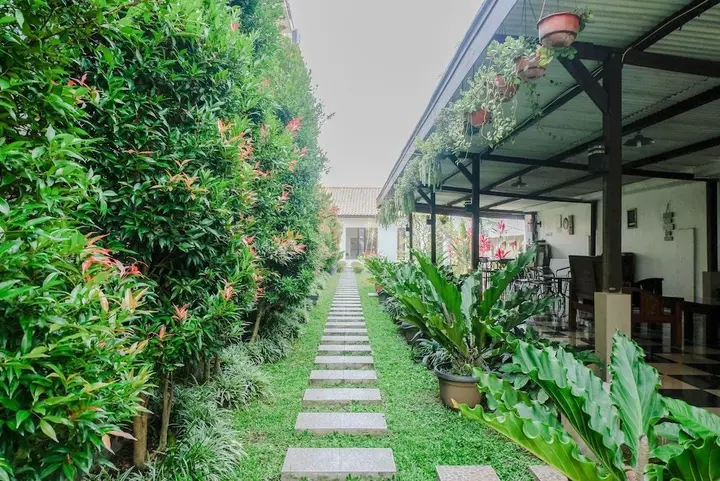 Маланг: OYO 365 Tya Family Guest House Syariah