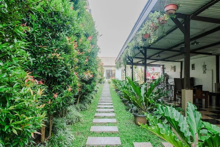 Маланг: OYO 365 Tya Family Guest House Syariah