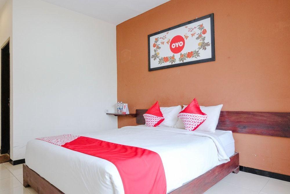 Маланг: OYO 365 Tya Family Guest House Syariah