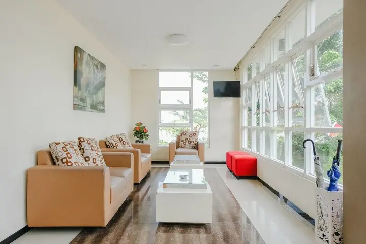Маланг: OYO 365 Tya Family Guest House Syariah