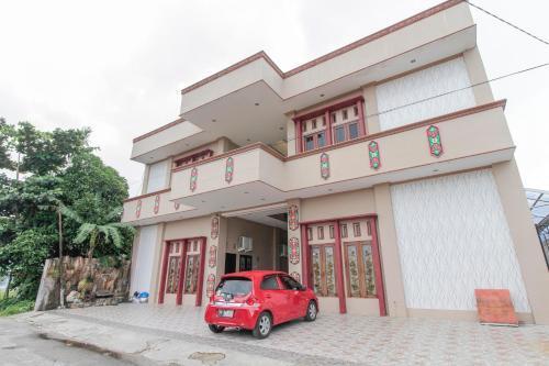 RedDoorz Plus near Mega Town Square — фото 1