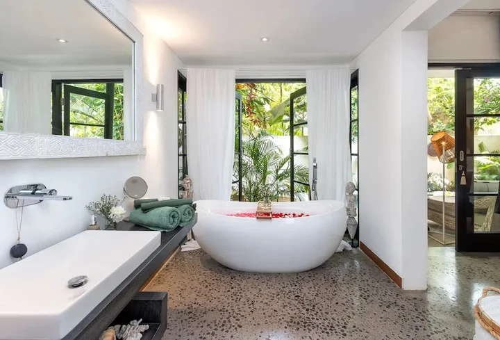 Убуд: Villa Lora by Villa Finder