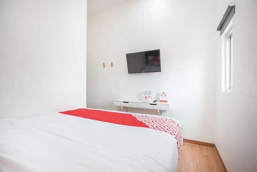 Джакарта: OYO 386 Hey Hotel