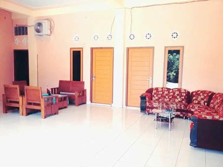 Прайя: Wisma Dhana
