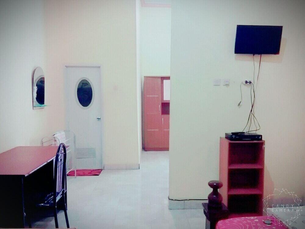 Прайя: Wisma Dhana