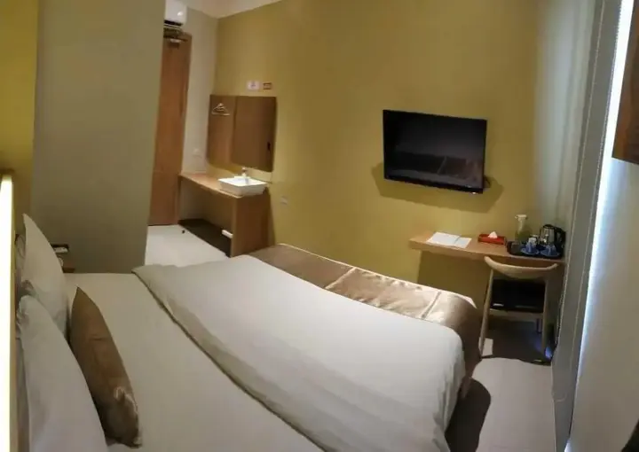 Медан: Deli Hotel