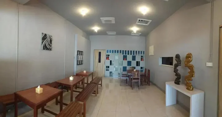 Сурабая: Kokonut Guesthouse