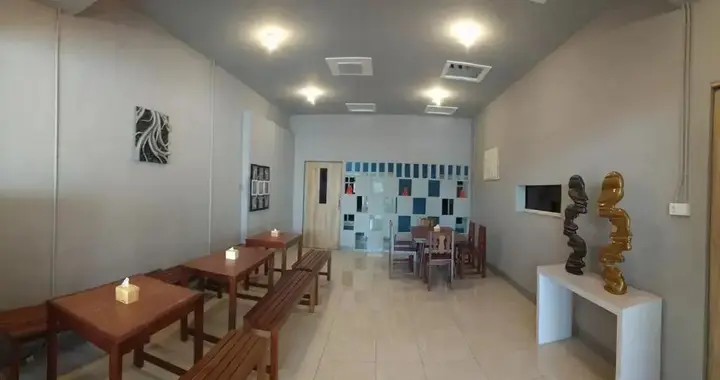 Сурабая: Kokonut Guesthouse