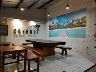 Сурабая: Kokonut Guesthouse