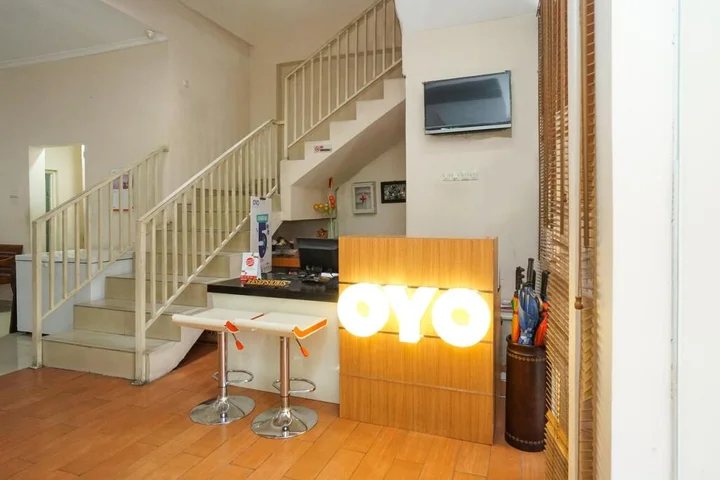 Сурабая: OYO 450 Semampir Residence