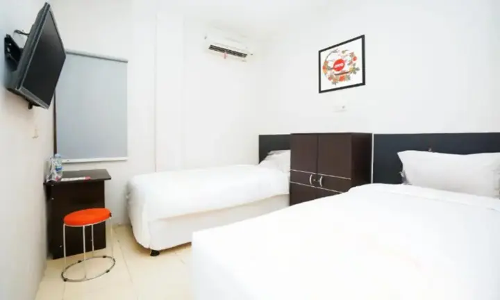 Сурабая: OYO 450 Semampir Residence