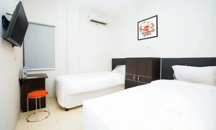 Сурабая: OYO 450 Semampir Residence