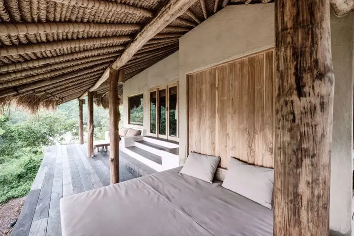 Бунутан: MATHIS Lodge Amed