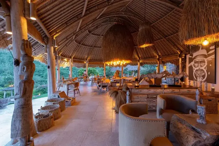 Бунутан: MATHIS Lodge Amed
