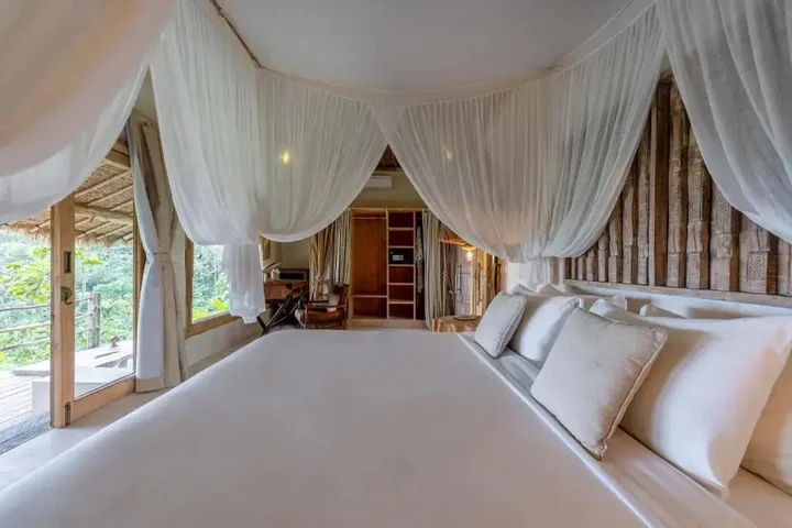Бунутан: MATHIS Lodge Amed