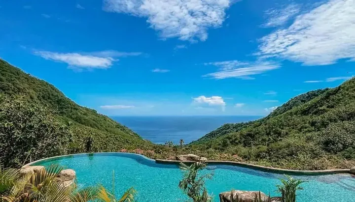 Бунутан: MATHIS Lodge Amed
