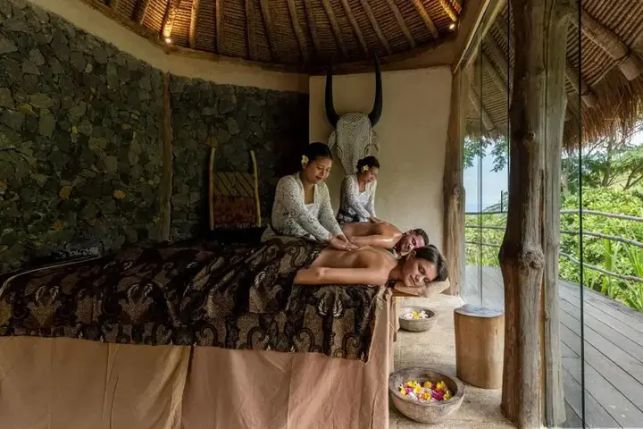 Бунутан: MATHIS Lodge Amed