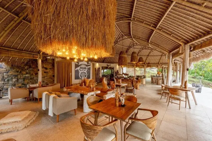 Бунутан: MATHIS Lodge Amed