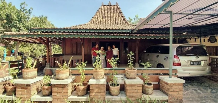 Батуретно: Sego Uduk Home Stay