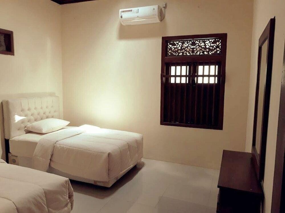 Батуретно: Sego Uduk Home Stay