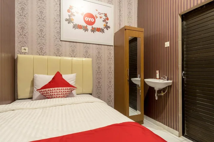 Медан: OYO 359 Executive Inn