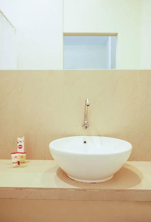 Батуретно: OYO 441 Namira Hotel Syariah