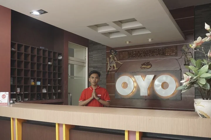 Батуретно: OYO 441 Namira Hotel Syariah