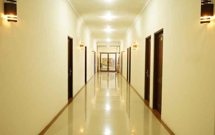Батуретно: OYO 441 Namira Hotel Syariah