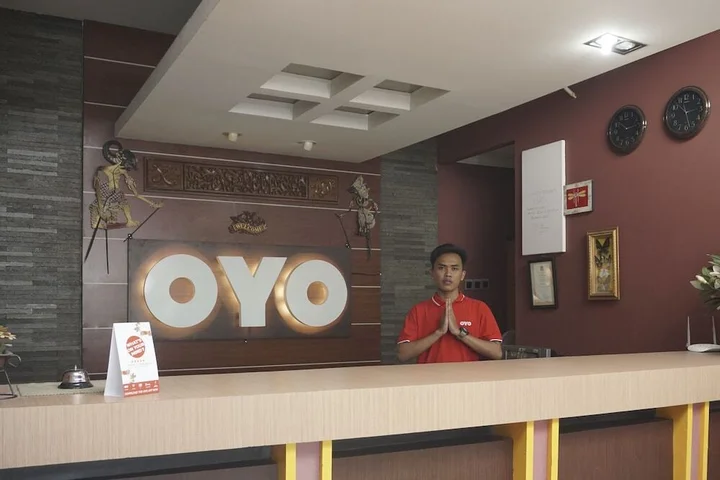 Батуретно: OYO 441 Namira Hotel Syariah