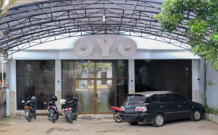 OYO 421 Alianda Guest House Syariah — фото 1