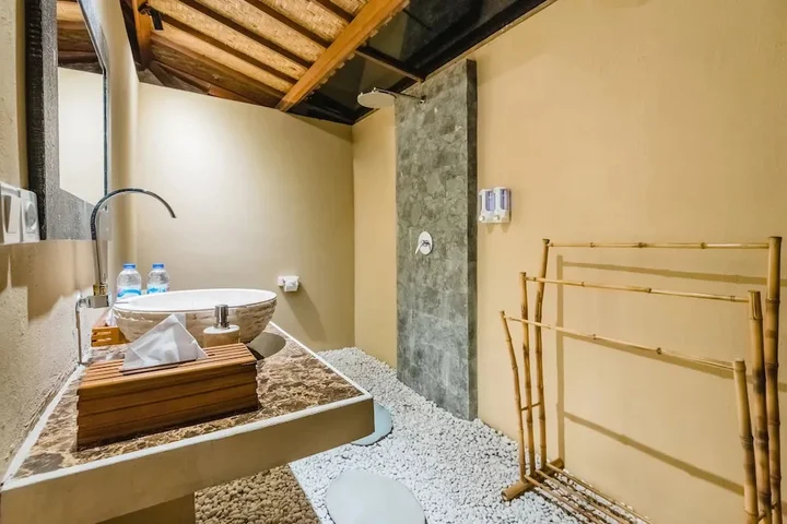 Лембонган-Айленд: Mamamia Island Villa