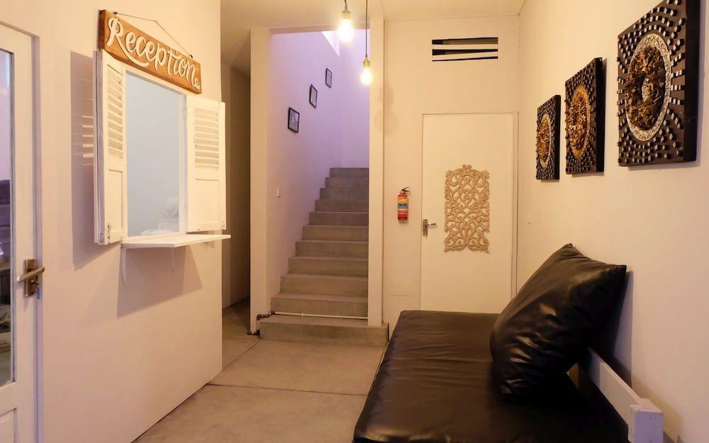 Табанан: MH Hotel Seminyak