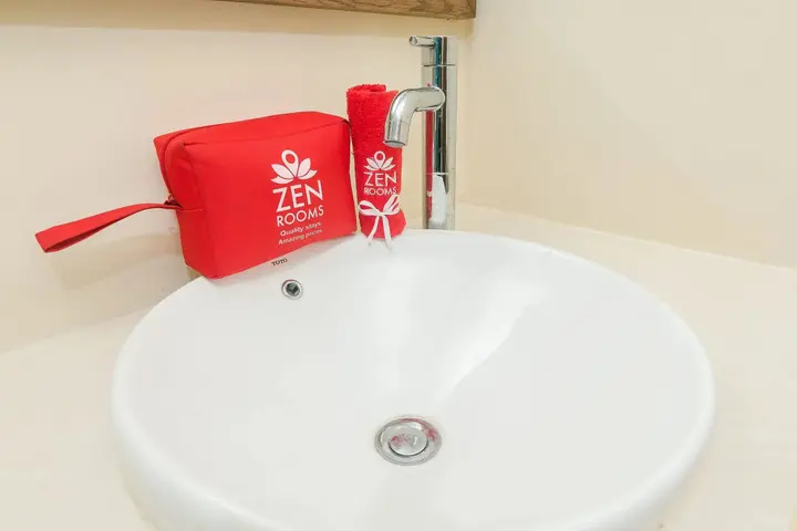 Санур Кайя: ZEN Rooms Hang Tuah Sanur