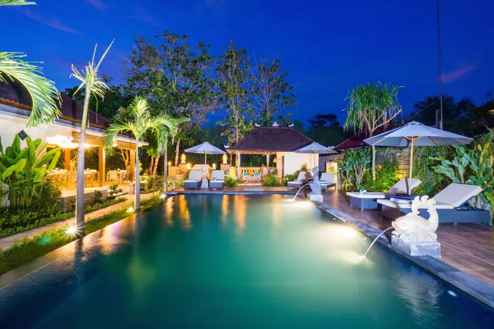 Лембонган-Айленд: Song Bintang Villas